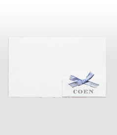 Coen Oud Hollands wit geboortekaartje met met los naamkaartje en Frans strikje voorvertoon